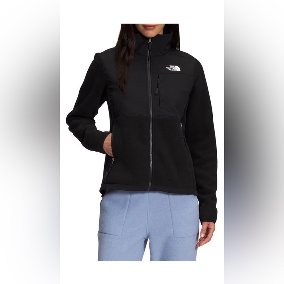 The North Face Jackets & Blazers - The North Face Women’s Denali Jacket size M